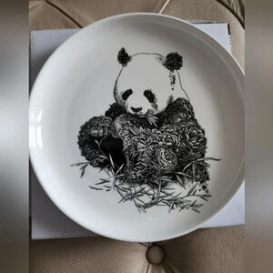 Maxwell Williams Porcelaine Designer Dinnerware Plate 20 cm Giant  Panda